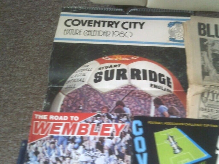 5 MIXED COVENTRY CITY FOOTBALL ITEMS 