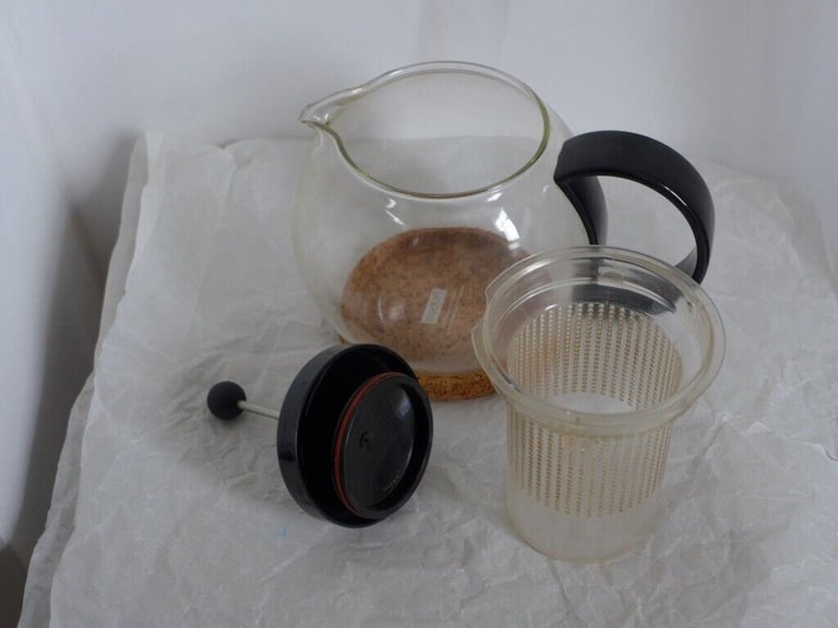 Vintage BODUM Glass Teapot with Loose Leaf Tea Infuser and Original Cork Mat Stand.