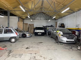 Garage/Body Workshop Business For Sale - Commercial Unit - Potential Car Wash & Tyre Shop