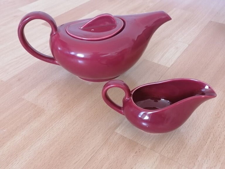 image for Rare Vintage 1950's J & G MEAKIN Studio Ware Large Teapot & Milk Jug. 
