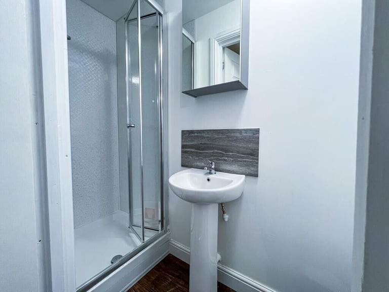 Brand new Studio Flats 2024/2025 with all Bills included - Albany - From £125 per month