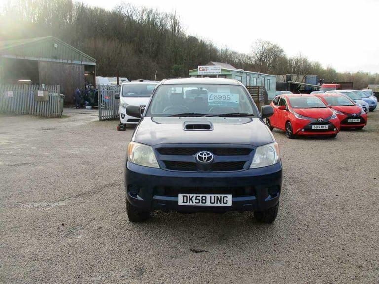 2008 Toyota Hilux 2.5 D-4D 4WD DOUBLE CAB PICK UP. Only 107,000 miles NO VAT