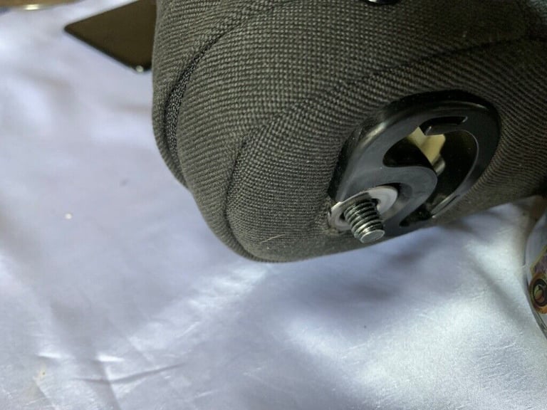 Center arm rest from Vauxhall  Mokka 2015