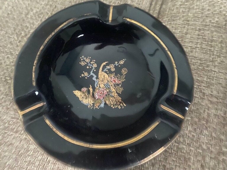 japanees tea set Yashika of Japan 6 cups & saucers, teapot, milk & sugar 