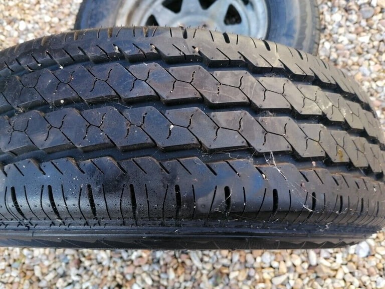 195R 14C Tyres