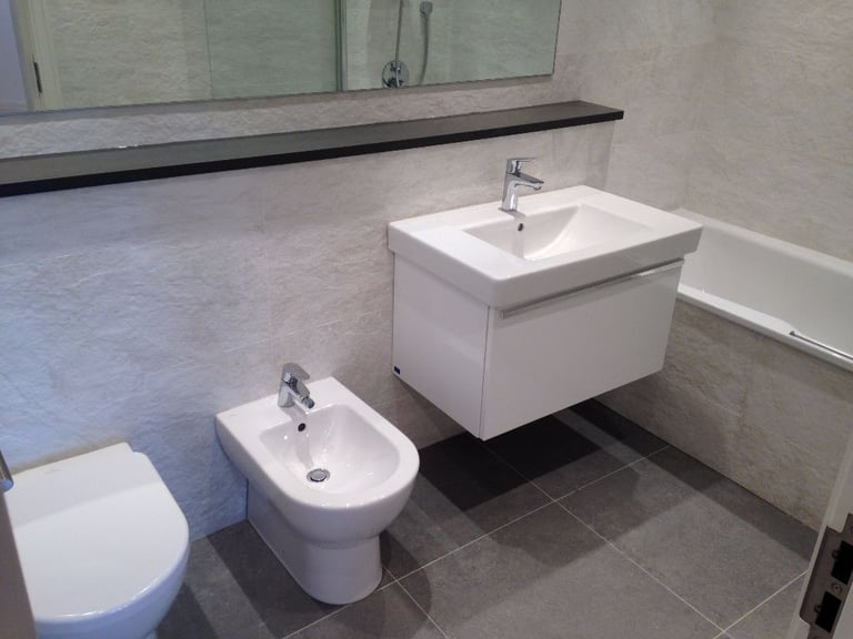 UniquePremiumQuality HighSpec 1stFloor 3  Double Bed Flat 2 Bath OpenKitchenDineSit Balcony NearTube