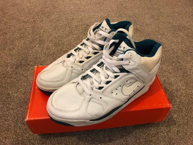 Útil Continuamente microscopio Nike Air Flight Lite Low | in Dundee | Gumtree