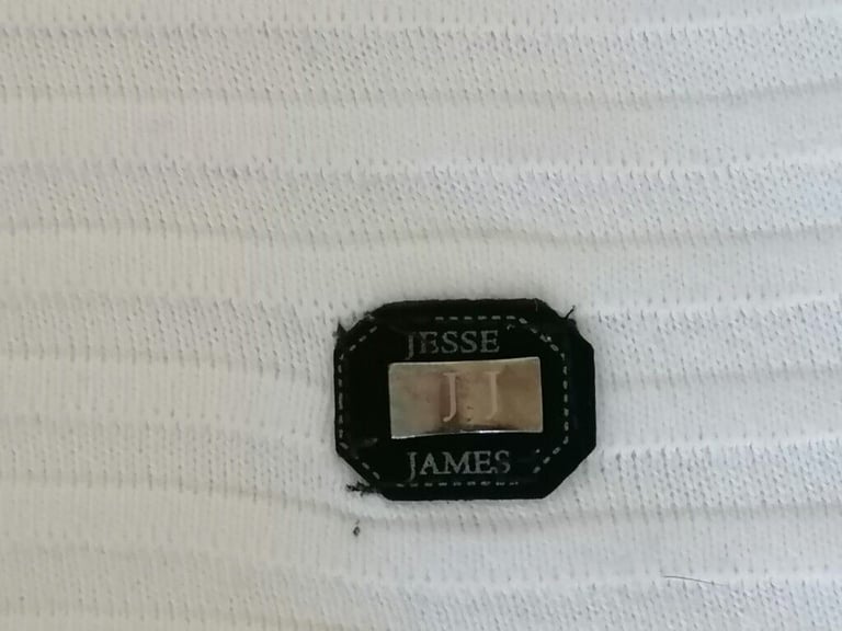 Vintage 00's Designer JESSE JAMES Summer White Jumper. Ladies. Ex Cond. Size : M 