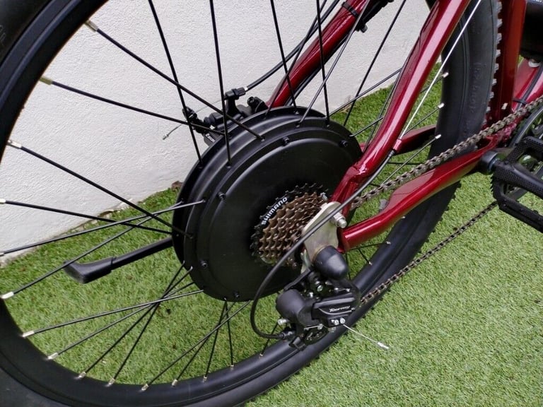 Fast electric bike built in our Wimborne workshop with the ladies in m