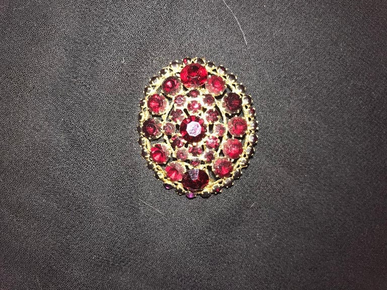 Broach ladies 