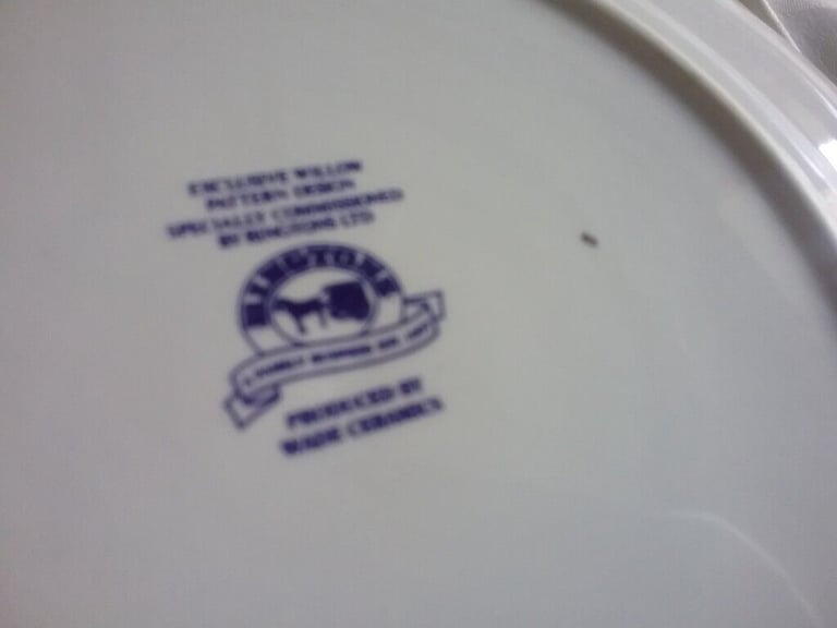Blue willow china plates