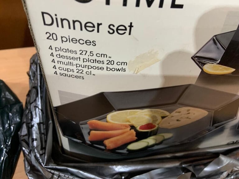 image for Vintage Octime Dinner Set 20 pieces in black finish