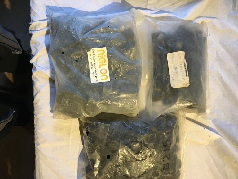 image for Armoured cable cleats size 9, 10, 18