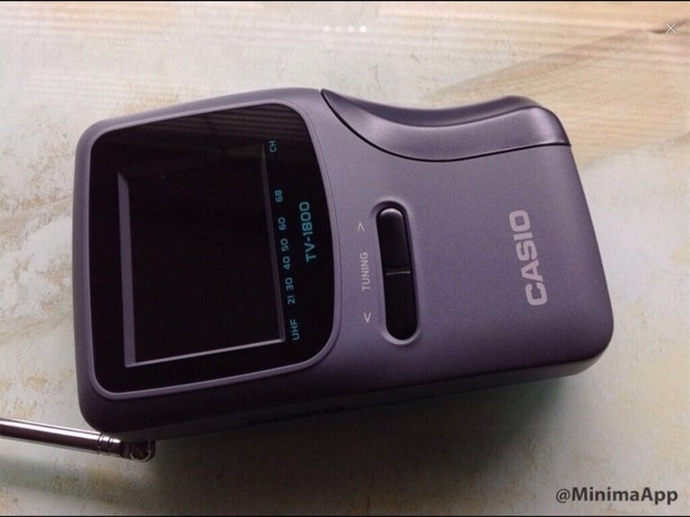Casio TV-1800 (retro analogue TV)