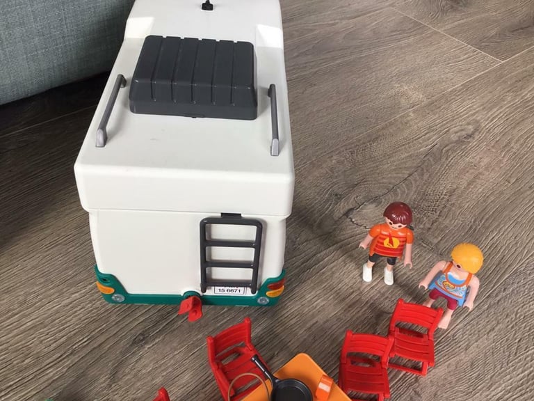Playmobil Summer Camper