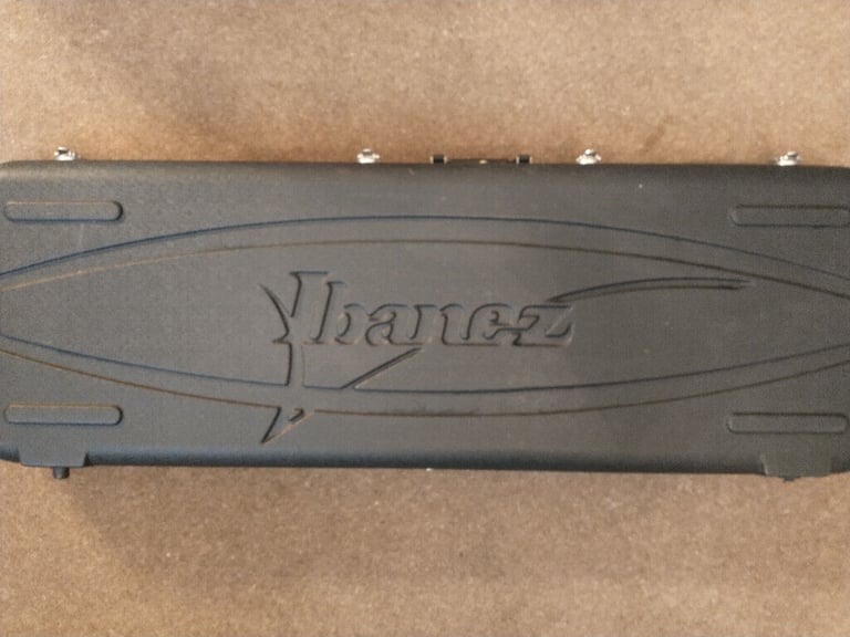 IBANEZ 5 STRING BASS GUITAR - SDGR SR505 plus Ibanez flight case