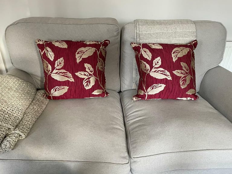 2x Hamptons Square Fuchsia Pink & Gold Leaf Floral Cushions - 35cm