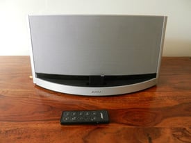 Bose SoundDock 10 - Digital Music System with Bluetooth.