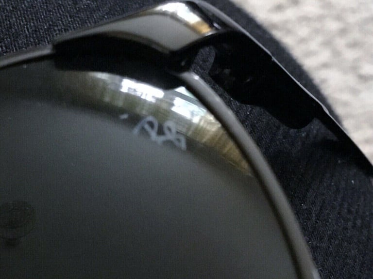 Ray Ban sunglasses  unisex for Men / Women