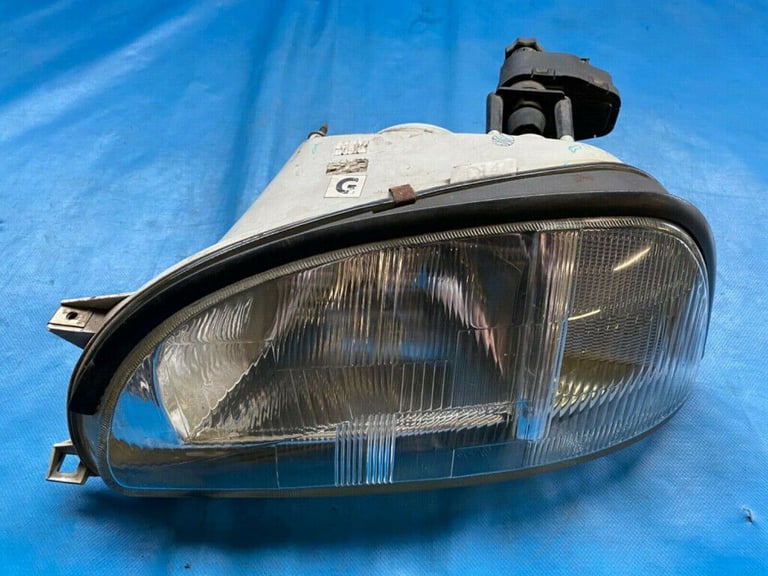 ROVER 100 NEW OLD STOCK HEADLAMPS STANDARD AND ELECTRIC ADJUSTMENT GTI ALSO