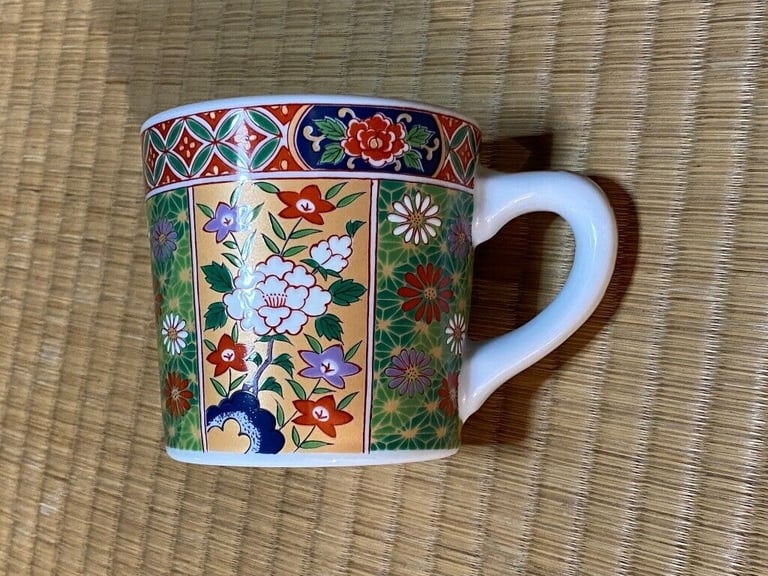 Japanese Ko-Imari Style Porcelain Mug, Traditional Floral Design, Perfect for Tea/Coffee or Display
