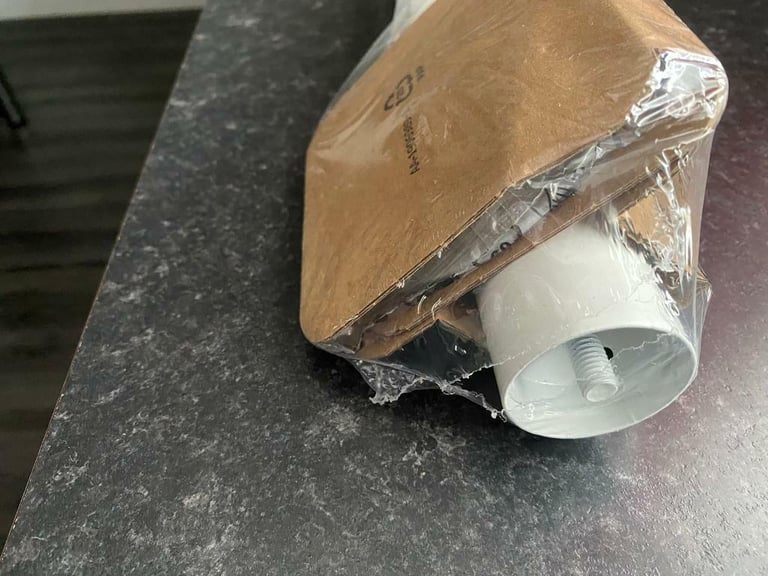 IKEA one white table leg