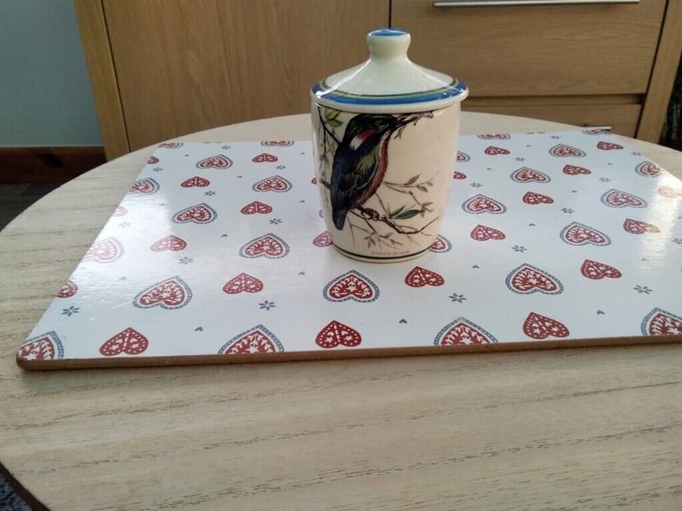 A salt and pepper set