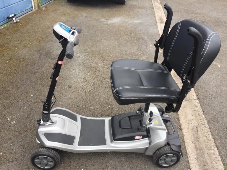Alumina Motion Healthcare lightweight mobility Scooter