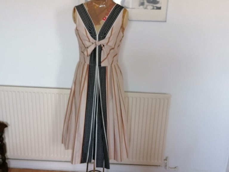 Designer JASPER CONRAN Retro Dress. Size : UK 12. 