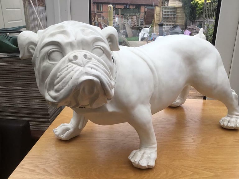 Life size bulldog