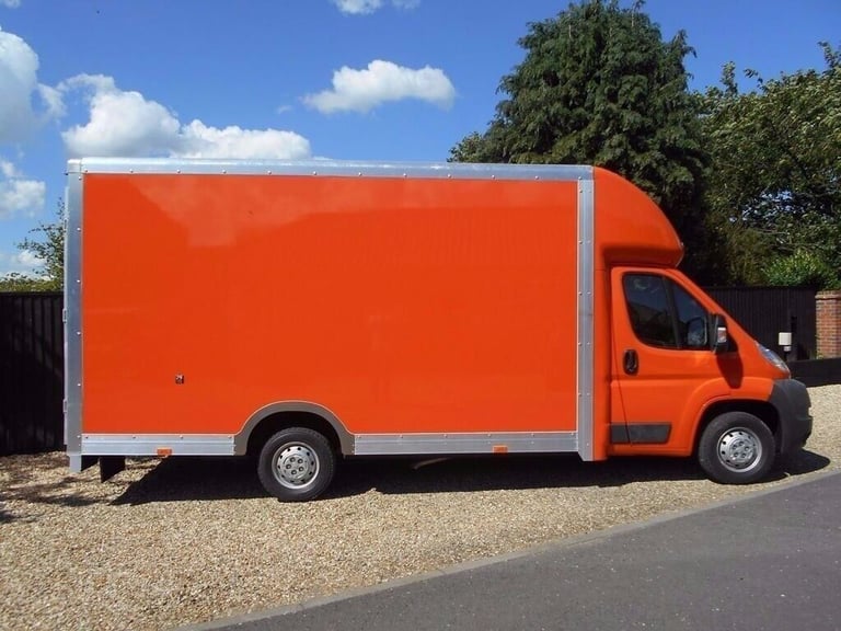 MAN & VAN FROM £35PH - WE COVER- FULHAM, PUTNEY, VAUXHALL, HERNE HILL, ELEPHANT & CASTLE