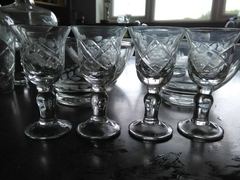 Vintage Mediterranean appetizer serving set