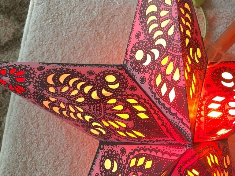 Star paper light shades/ lampshades/ lanterns x 2 (hygge, boho - used with/ without lights)