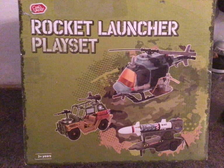 ROCKET LAUNCHER PLAYSET Age 3+ New 