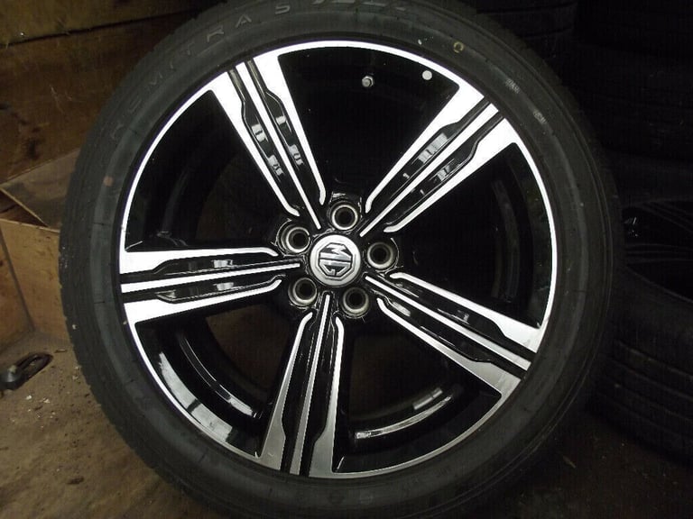 image for MG ZS 7 x 17 ALLOY WHEELS AND TYRES OFF NEW CARS WILL FIT HS ZT ETC