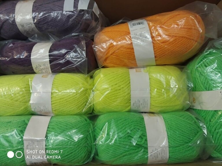 FILO BLU CARINA DOUBLE KNITTING WOOL YARN 5X50G BALLS 10 COLOUR CHOICES NEW