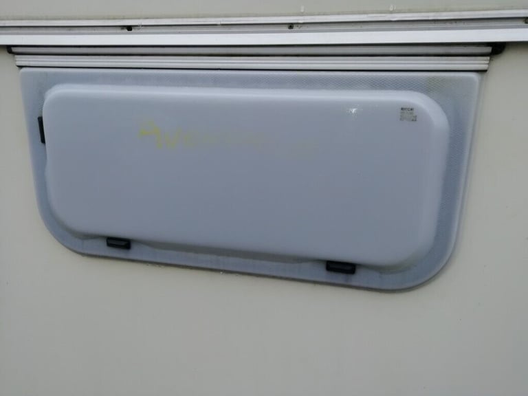 image for Avondale goldcrest Caravan bathroom window