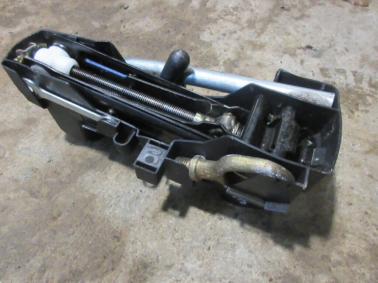 image for Jack and wheel nut spanner, towing eye, kit.