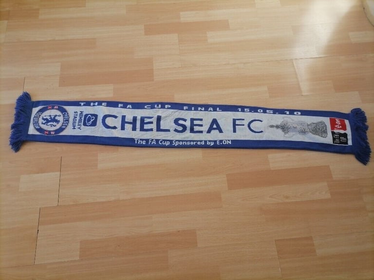 Football Memorabilia: CHELSEA F.C.SCARF. FA Cup Final 2010 Wembley. 