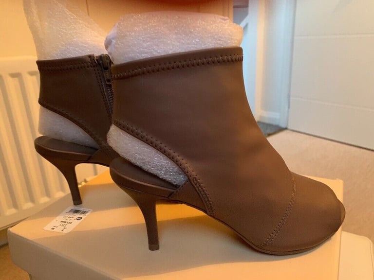 Next peep toe boot