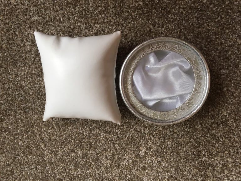 image for Mini Gift Box and Mini Gift Cushion. 