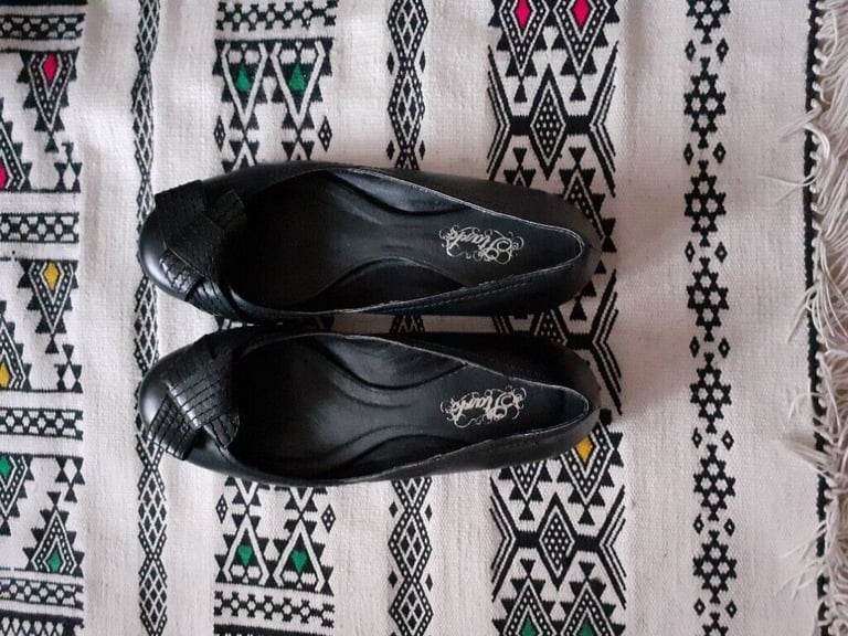 image for Black Leather Ballet Flats 