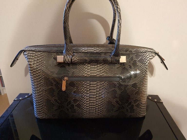  Ladies Handbag Reptile Pattern and Beaded Handbag with Shoulder Strap 