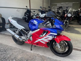 2000 - HONDA CBR 600F - ONLY 28K MILES - VERY CLEAN - NEW TYRES - USED MOTRBIKE 