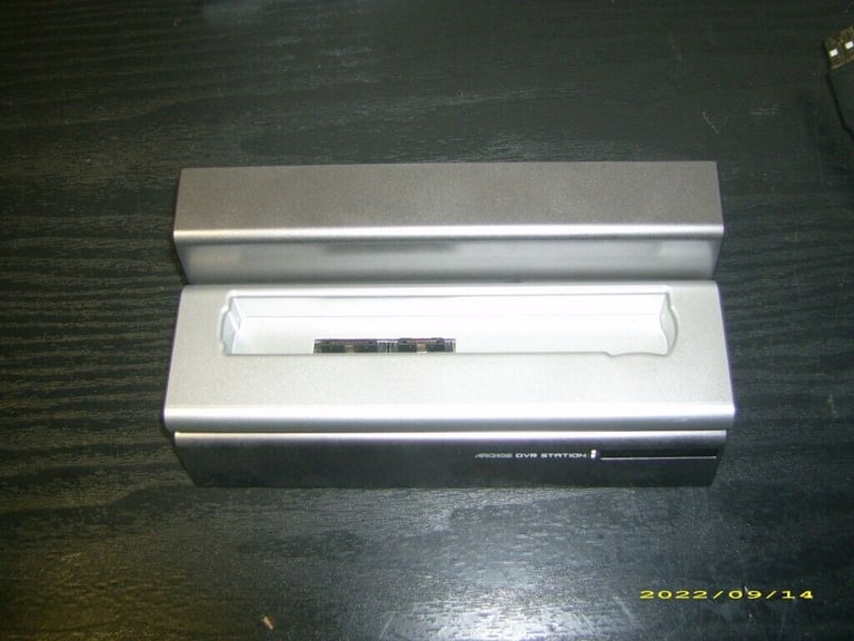 archos 604 multimedia player