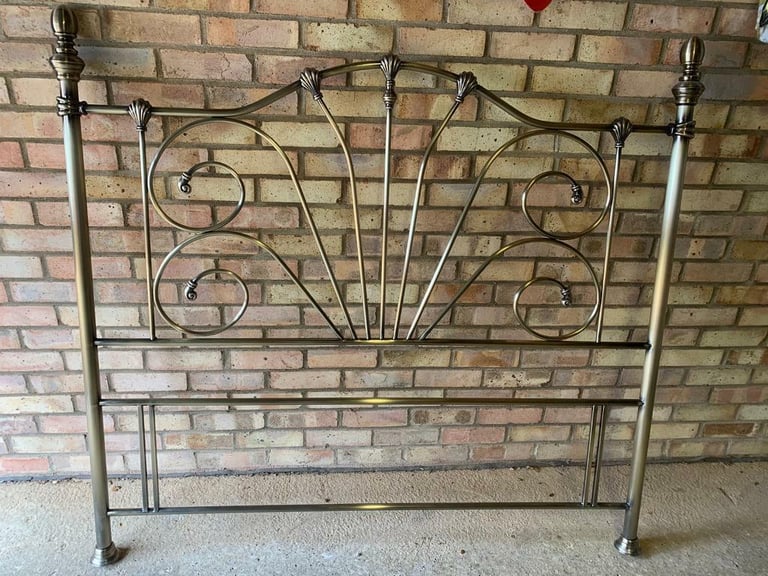 image for King Size Headboard 