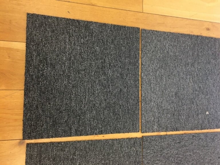 Few stock of Carpet Tiles Retail Floor Office/Home Green/LightGrey(Used and Brand new)