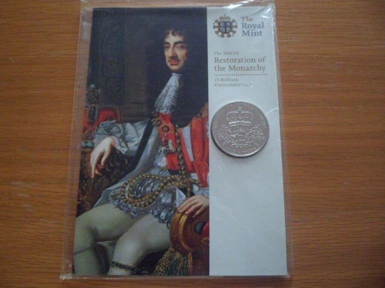 collectors 2010 uncirculted £5 brillant coin
