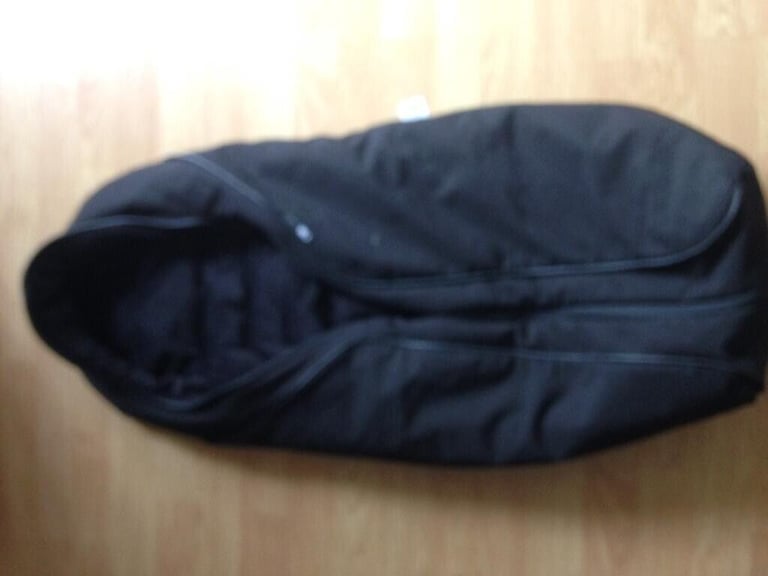 Mothercare Orb Footmuff Cosy toes in black