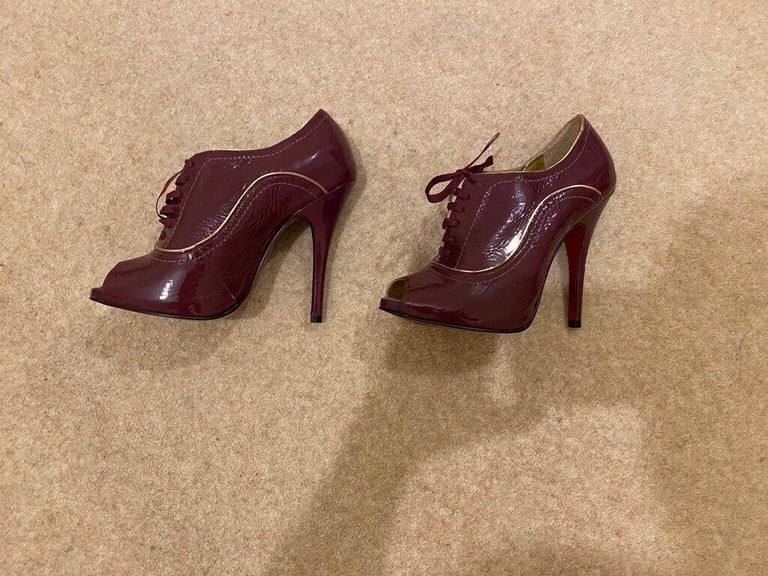 Peep toe booties high heel 